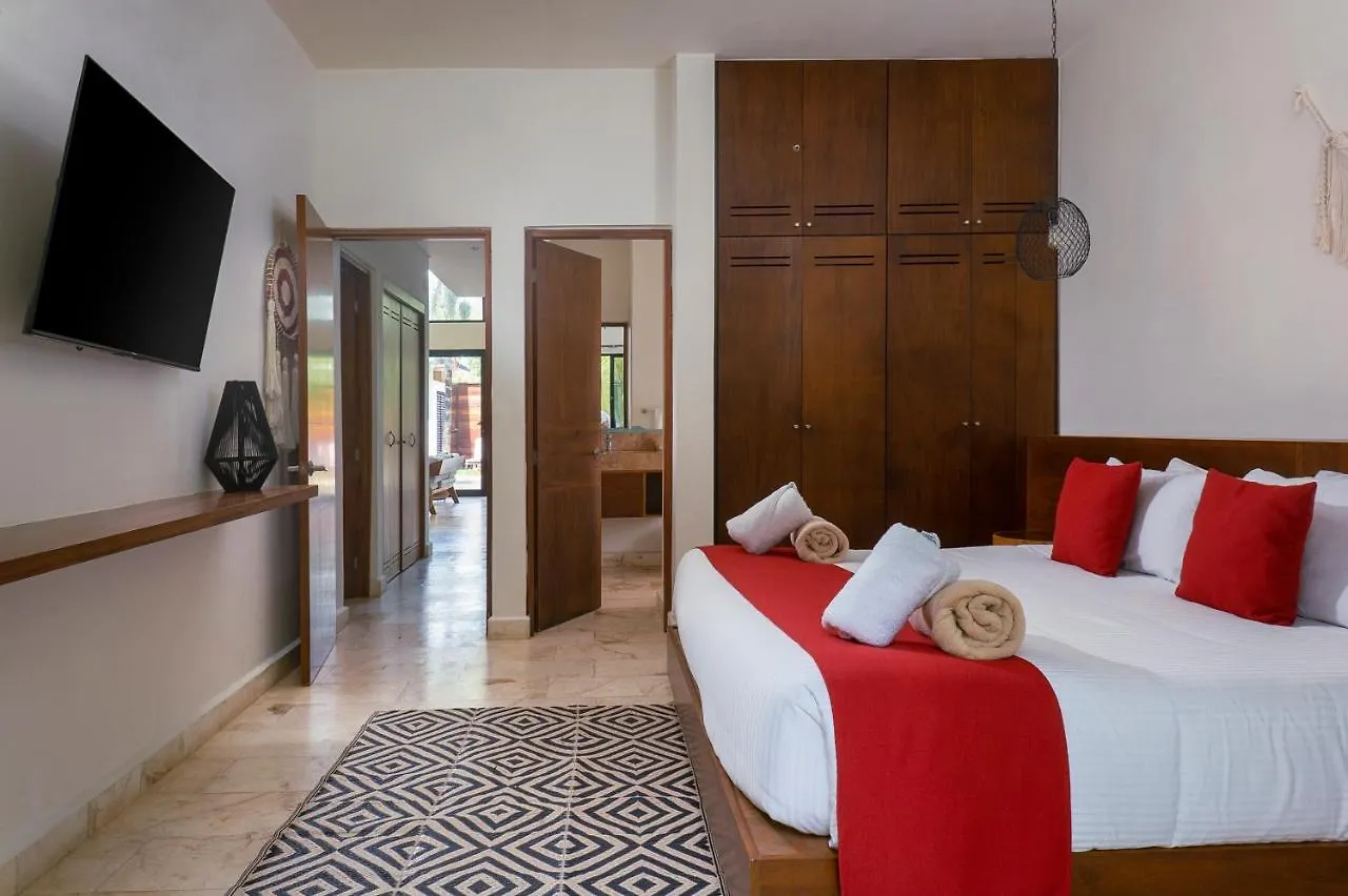 Spectacular 4Br Tulum Style Villa With Concierge And Secluded Pool Mexico